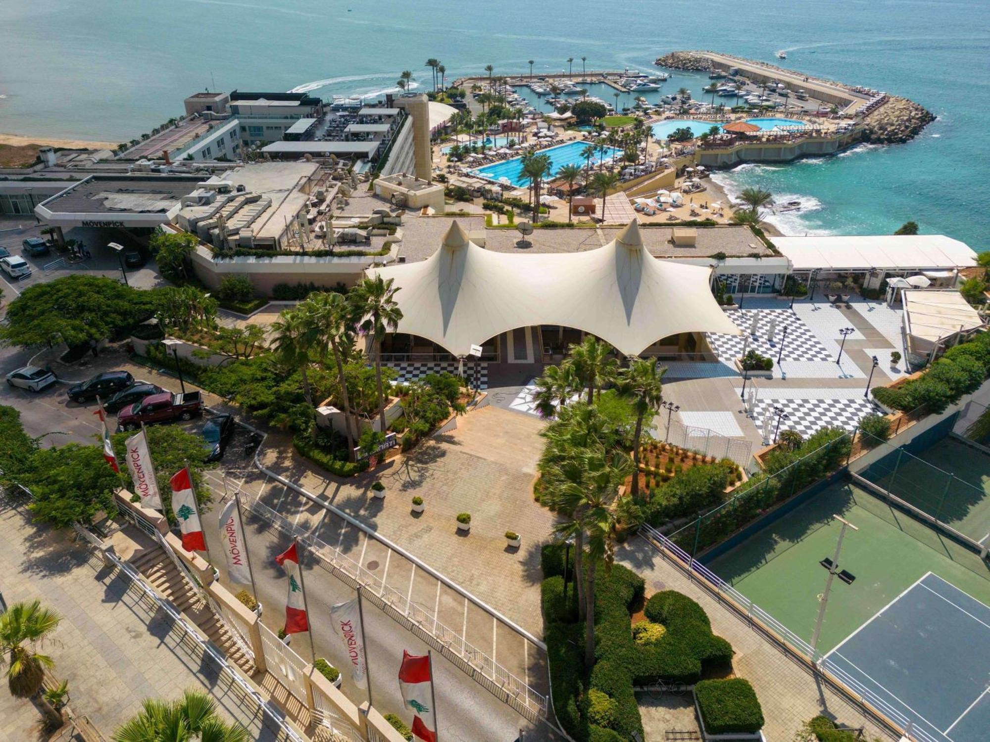 Moevenpick Hotel Beirut Exterior foto